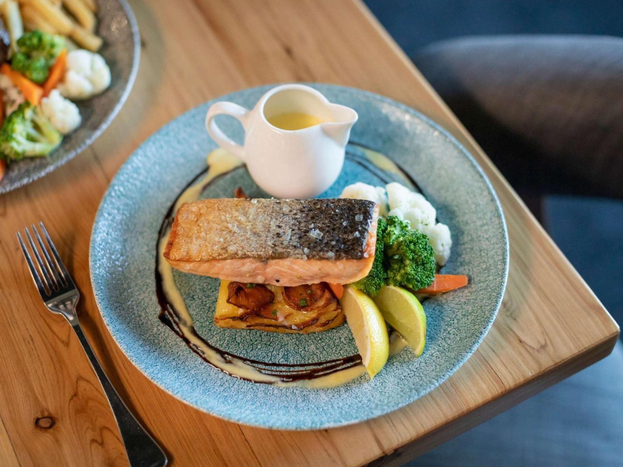 ホテル Ibis Styles オレンジ エクステリア 写真