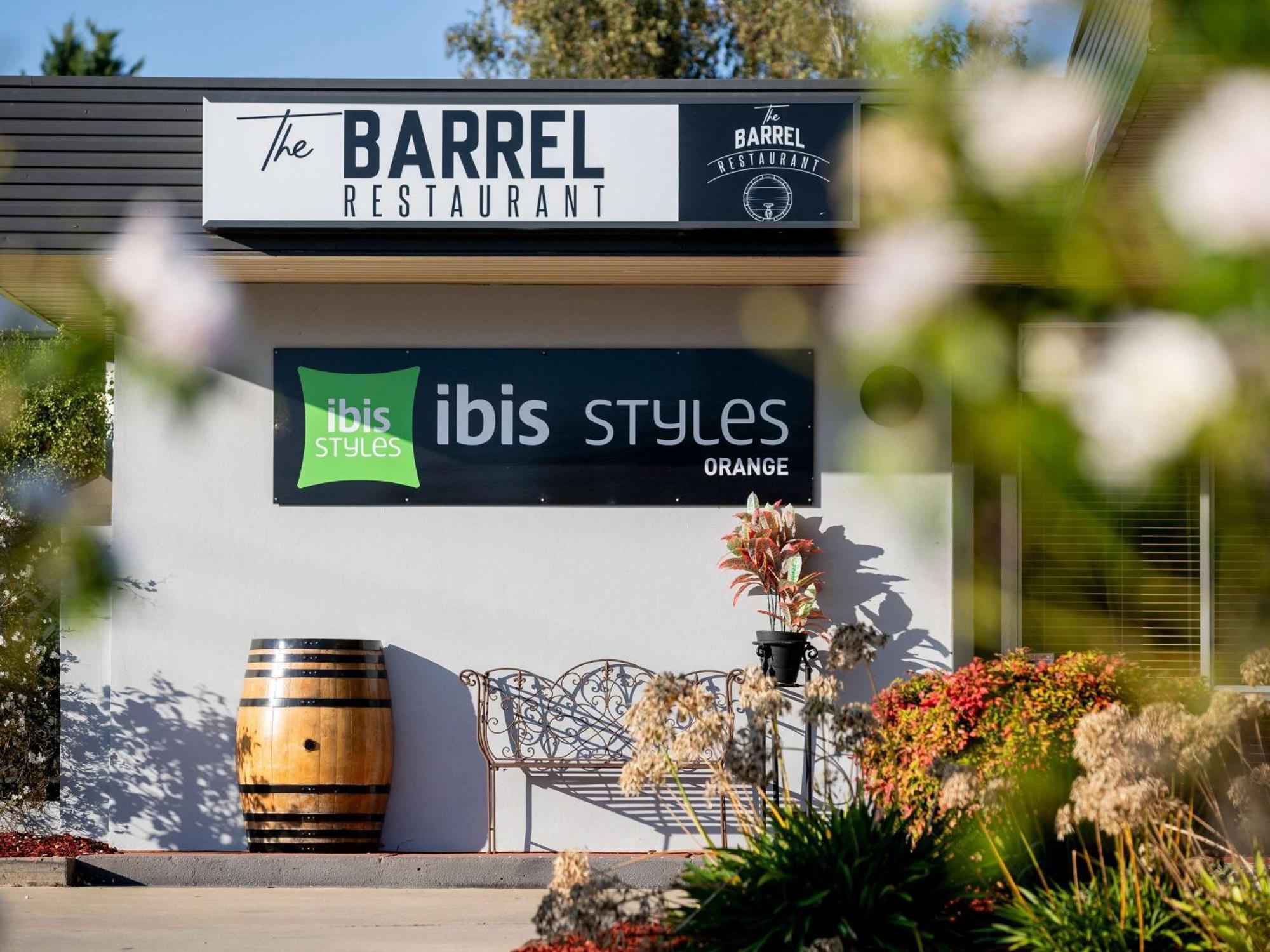ホテル Ibis Styles オレンジ エクステリア 写真