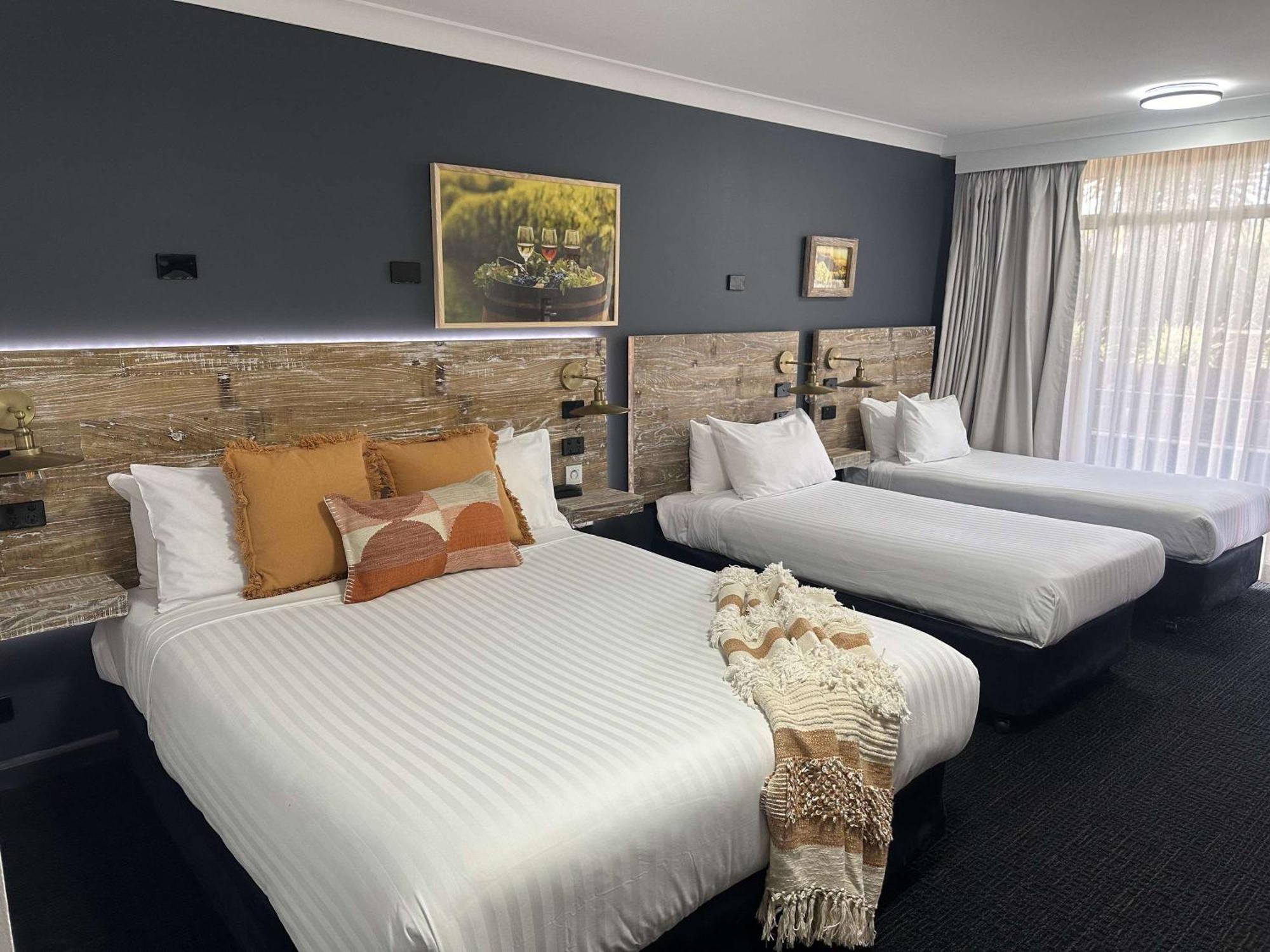 ホテル Ibis Styles オレンジ エクステリア 写真