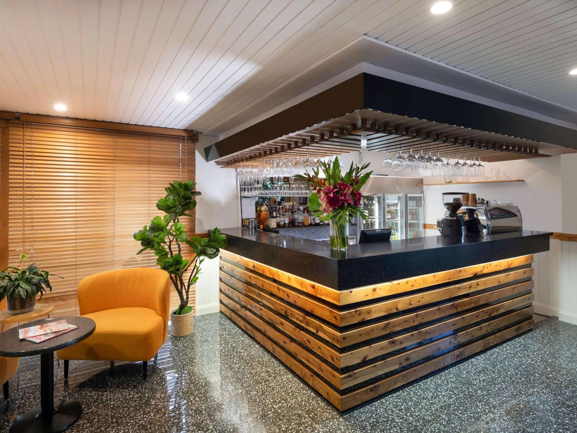 ホテル Ibis Styles オレンジ エクステリア 写真
